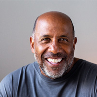 Dentist holding an extracted tooth